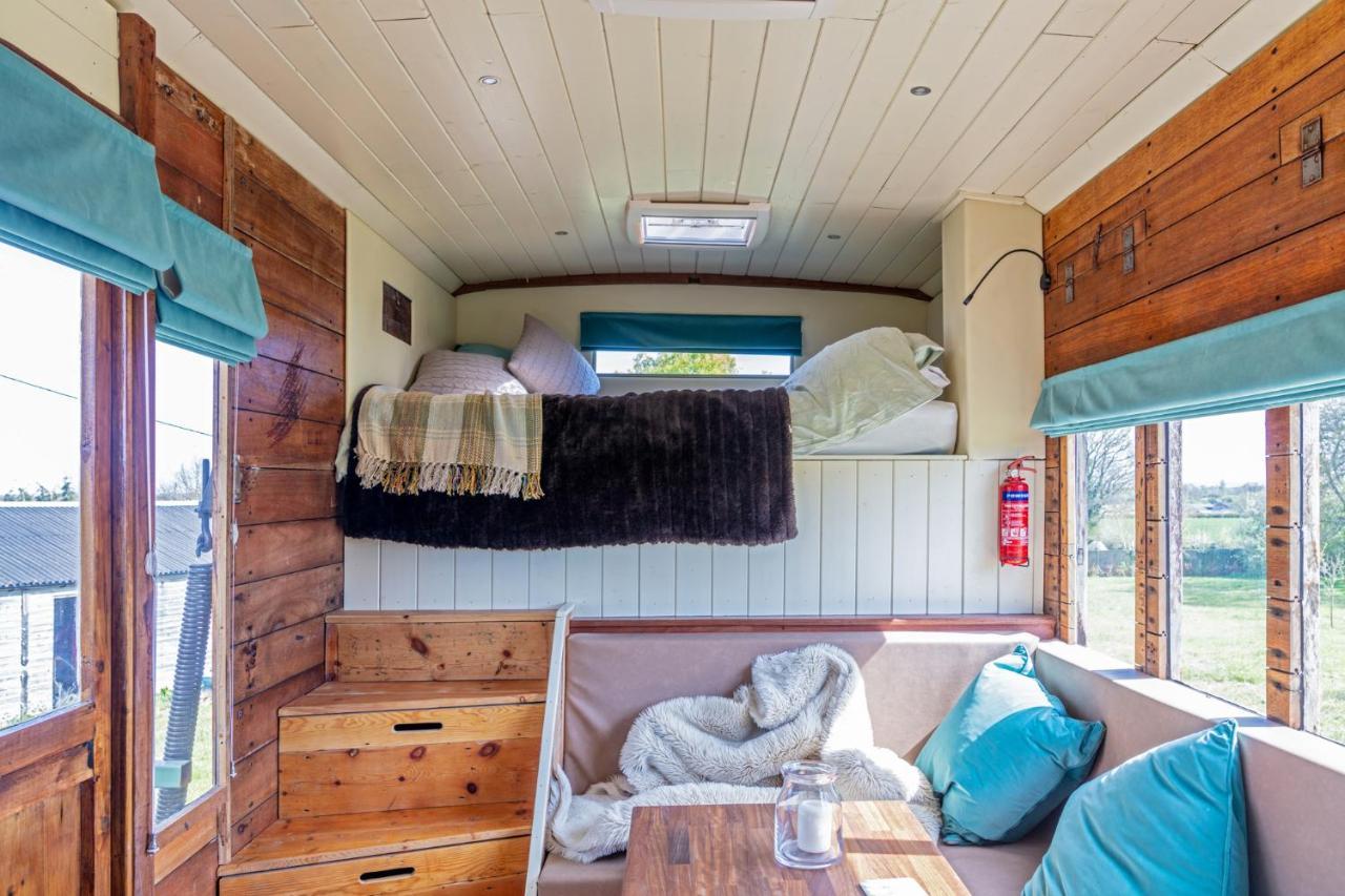 The Hoot Romantic Glamping Southwick  Exterior foto